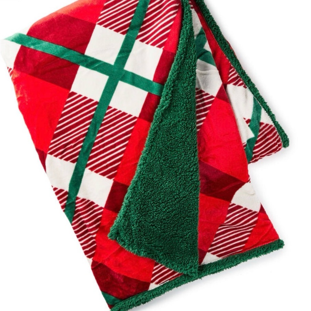 Hallmark Channel Let's Stay In Oversized Throw Blanket, 80x60 NWT